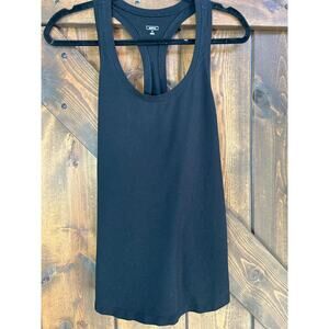 Gap body women’s medium black racer back tank top